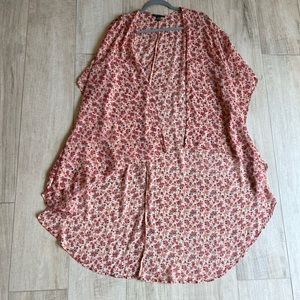 American Eagle flower print kimono/cover up